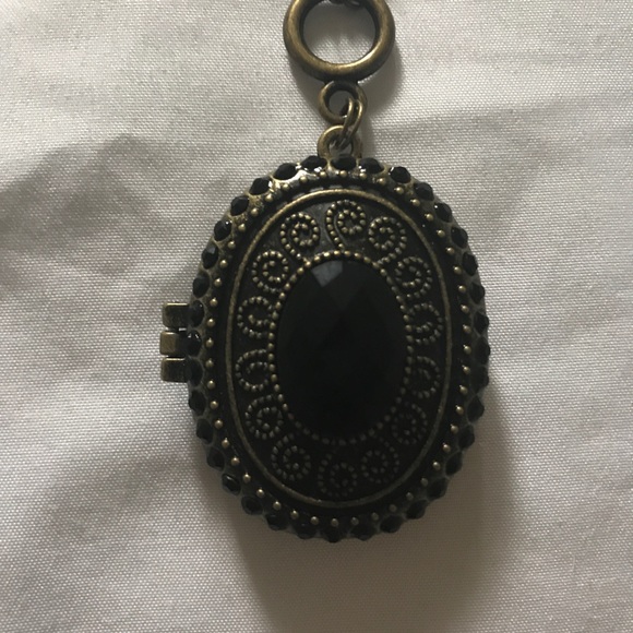 🎉HP🎉 2 Ways to Wear Handmade - Black/Brass - Picture 4 of 7