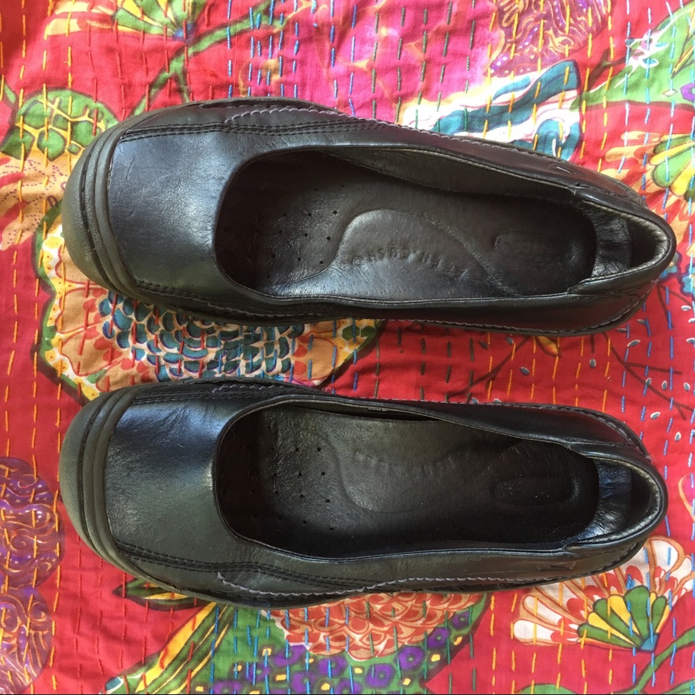 Keen black flats. Size 8.5. Gently used.