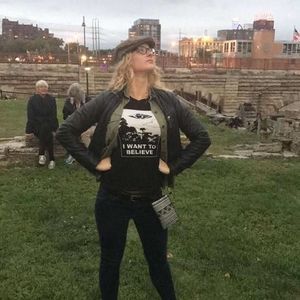 Meet your Posher, Kendra