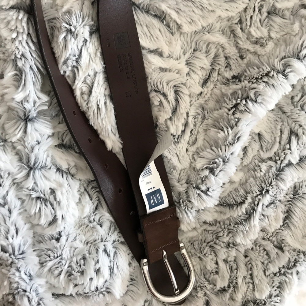 Women's brown gap leather belt size medium