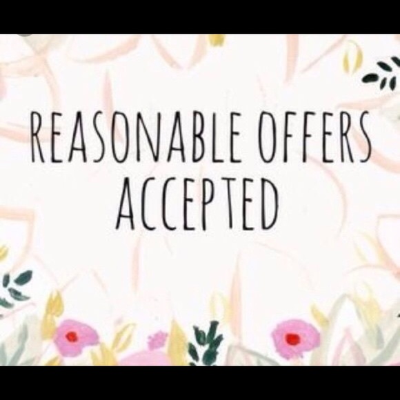 Meet your Posher, Amanda - Picture 2 of 2