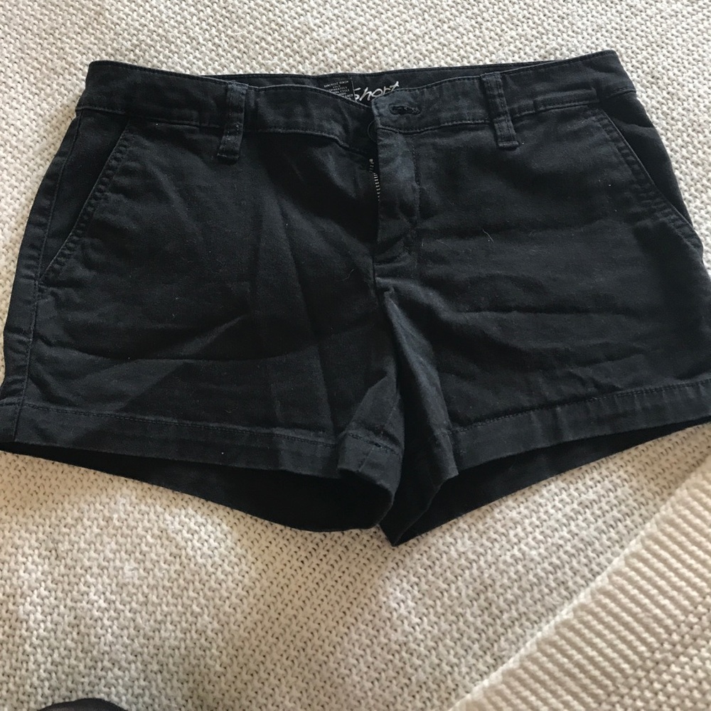 VS Eva Shorts