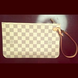 Louis Vuitton Neverful Damier Azur Pochette
