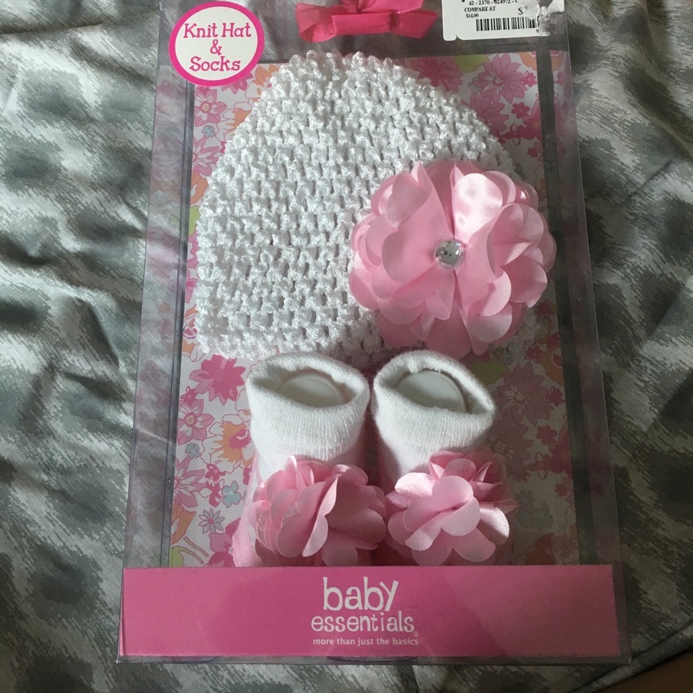 Knit hat and socks