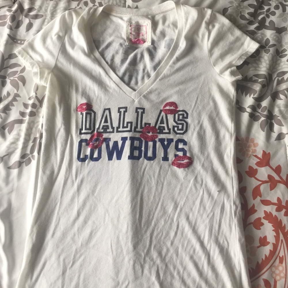 Victoria's Secret PINK NFL Cowboys v Neck t shirt