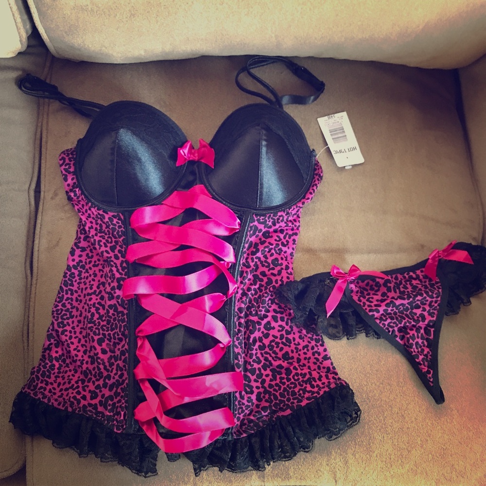Black and pink leopard corset