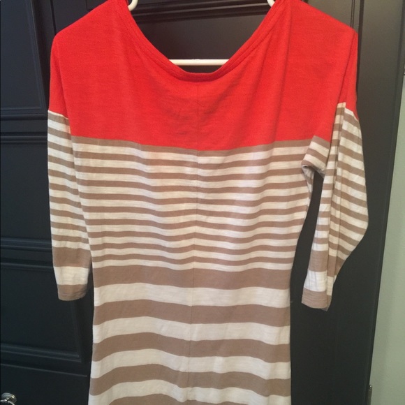 Express Dress - Picture 3 of 3