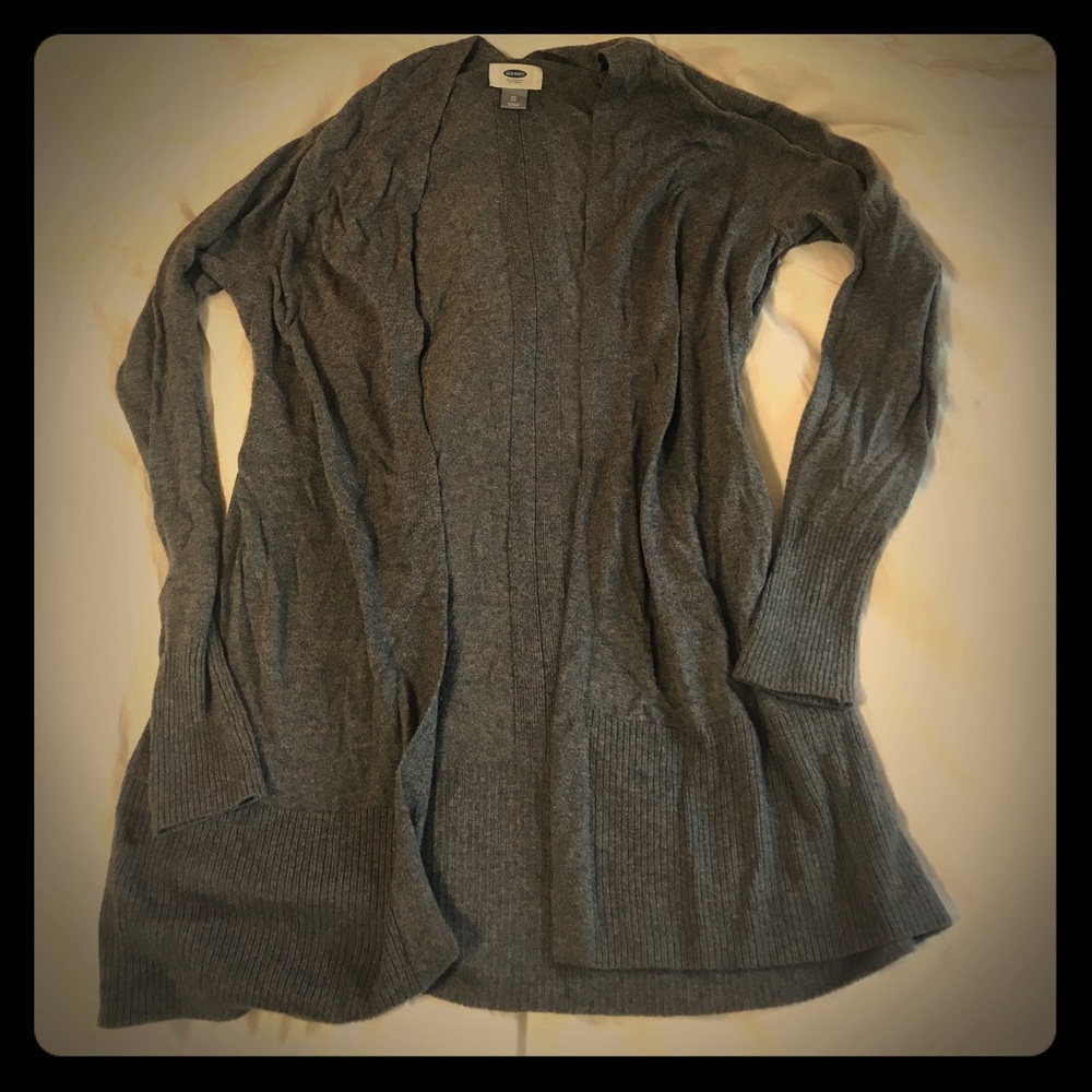 Grey open cardigan