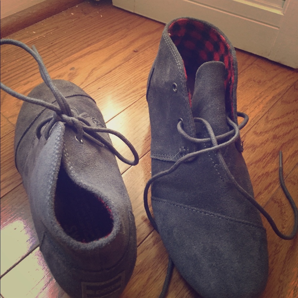 Girls grey wedge heel Toms size 12.5