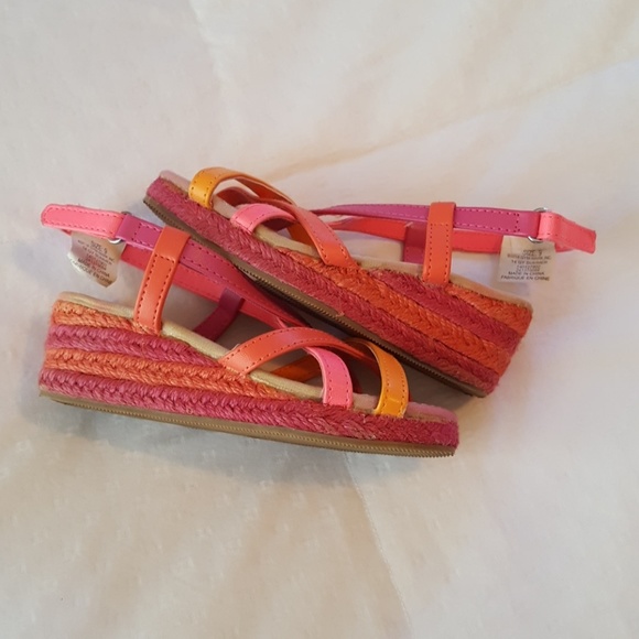 Gymboree Size 9 Wedge Sandals - Picture 3 of 3