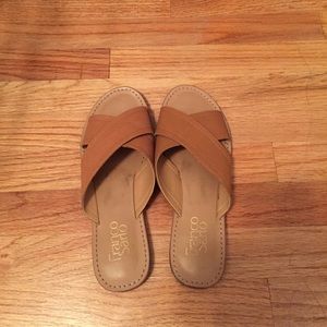 Size 6 sandals Size 6 sandals