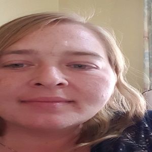 Meet your Posher, Casandra