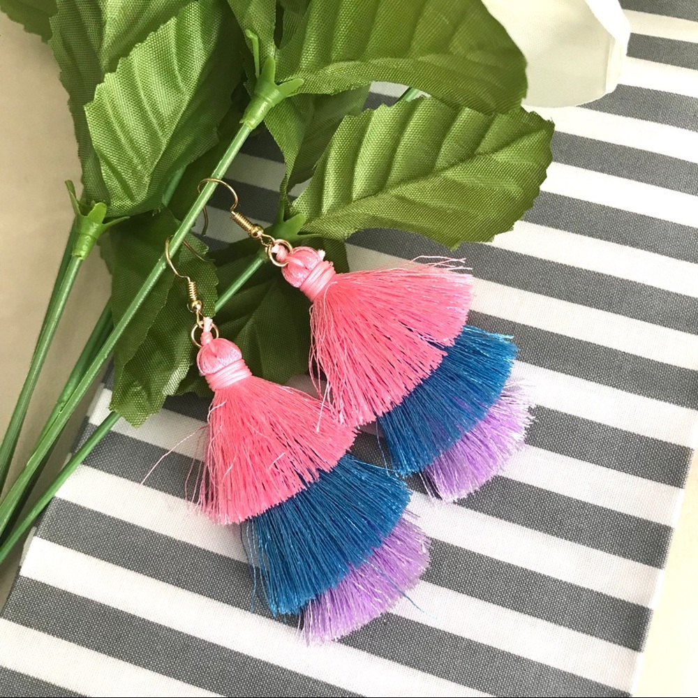 🔴3 for $12🔴Flirty Fun Candy Tassel Earrings - Picture 2 of 4