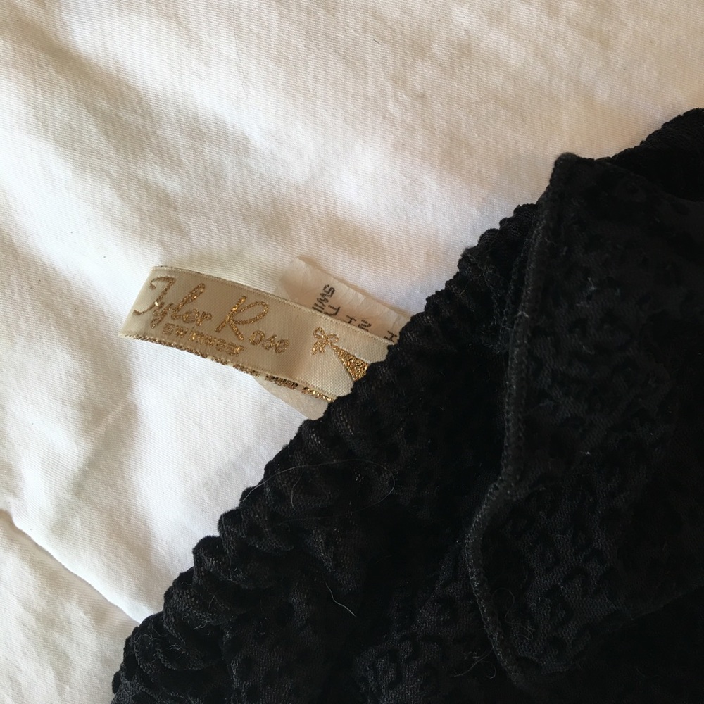 TYLER ROSE SWIM TOP - Picture 2 of 4