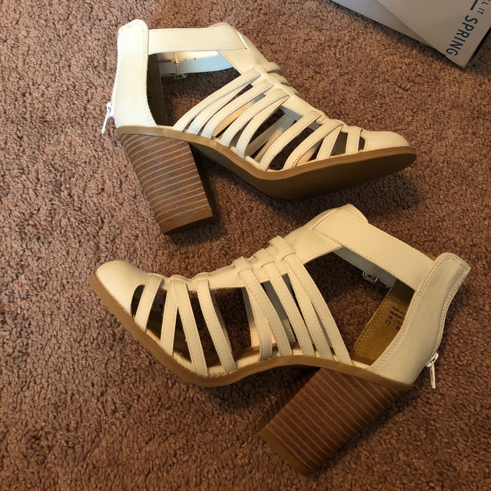 New White Heel/Booties/Wedge