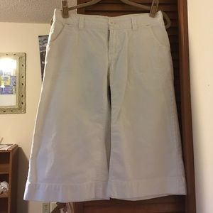 White wide leg capris