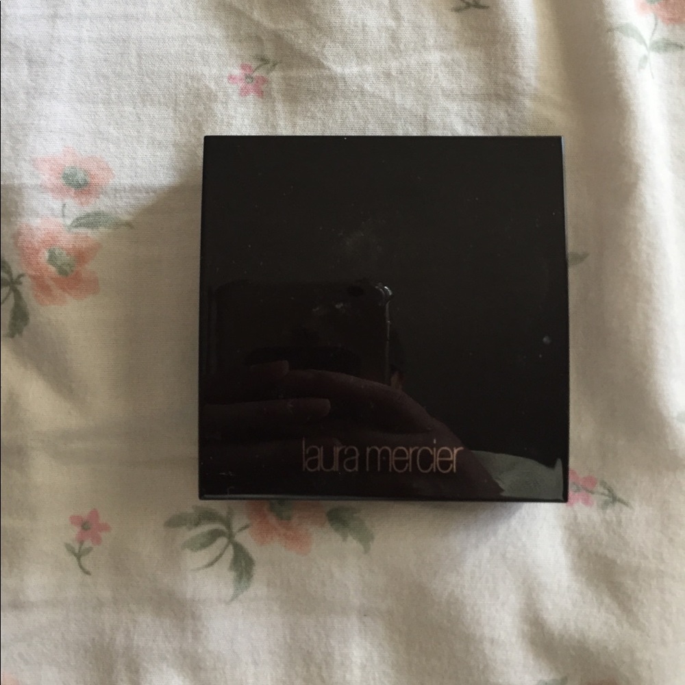 LAURA MERCIER HIGHLIGHTER - INDISCRETION