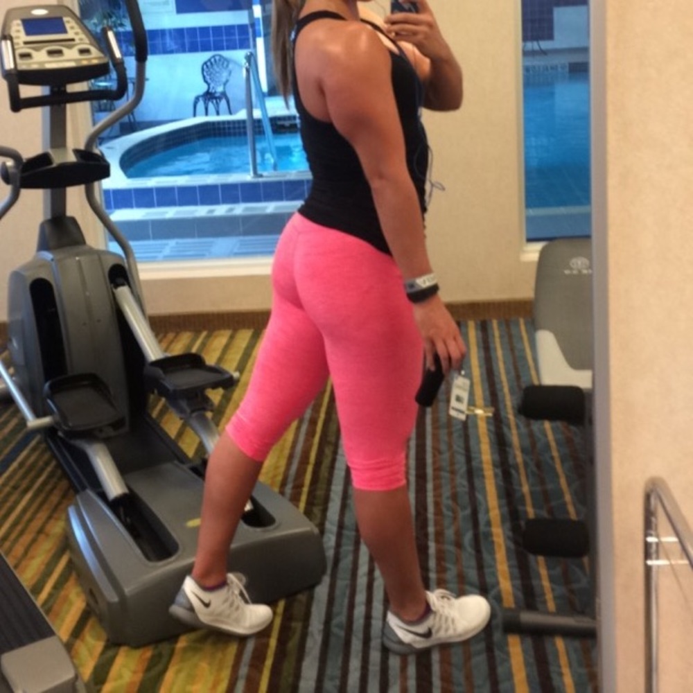 New Balance Pink Cropped Yoga Pants