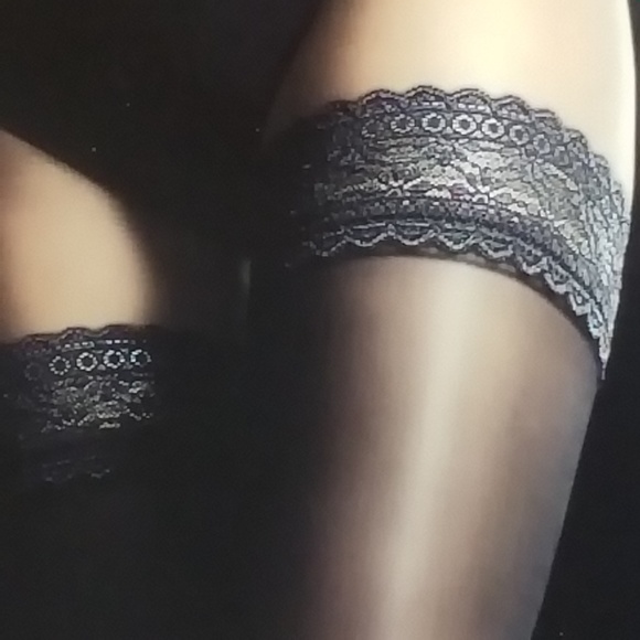 Women Stockings, Tights, Leggings - Picture 4 of 5