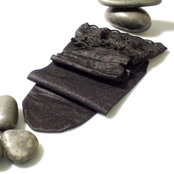 Women Stockings, Tights, Leggings - Picture 3 of 5