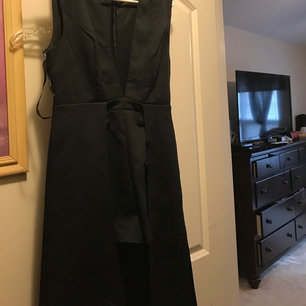 Too small - Picture 2 of 2