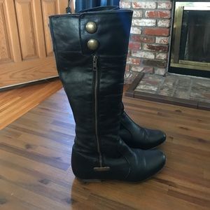 Steve Madden black boots