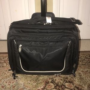 Ogio Exec. Rolling Laptop Briefcase carry on Bag