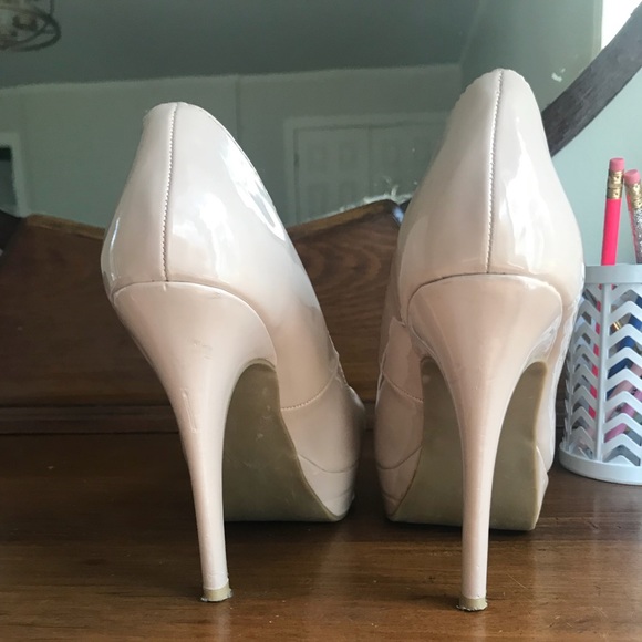 Nude patent heels - Picture 3 of 3