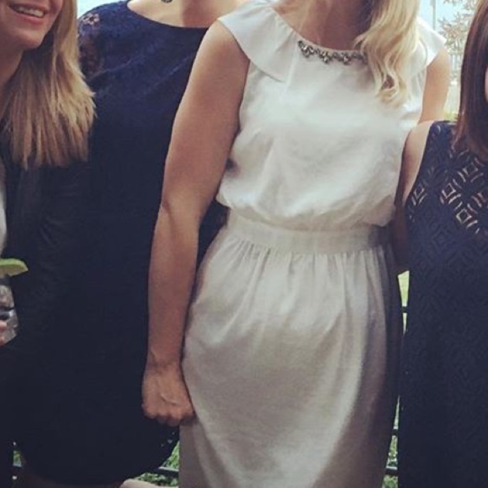 Silky  off-white cap sleeves dress