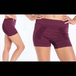 Oiselle shorts