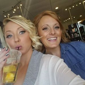 Meet your Posher, Katelyn