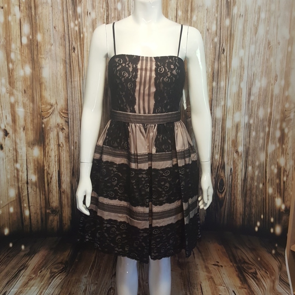 Aidan Mattox strapless lace cocktail dress - Picture 2 of 8