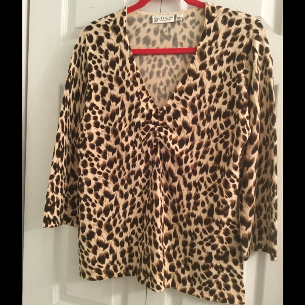 Versona leopard sweater