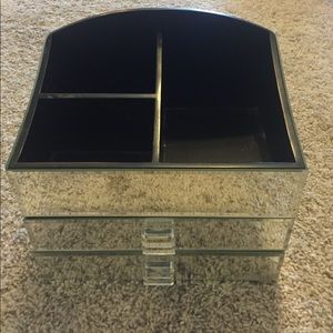 Mirrored makeup holder