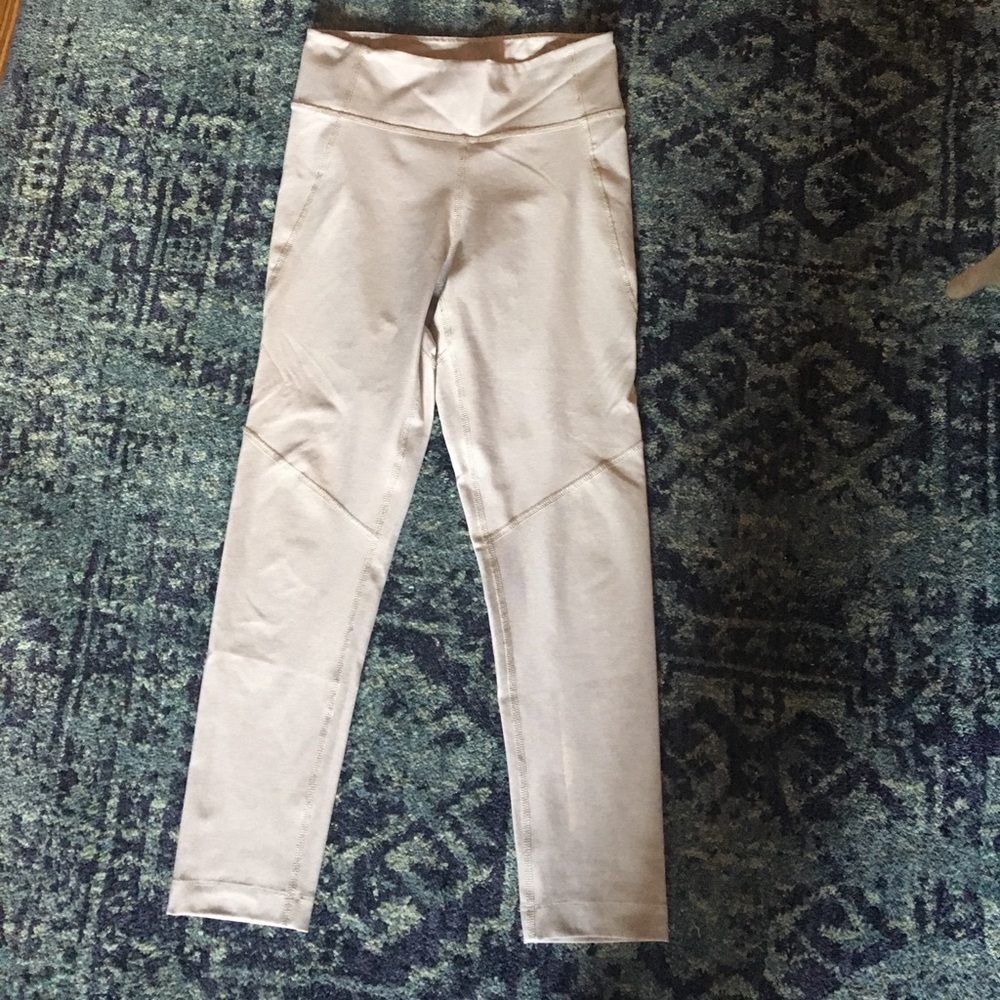 Outdoor Voices oatmeal 3/4 leggings