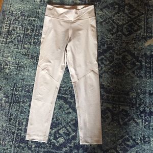Outdoor Voices oatmeal 3/4 leggings