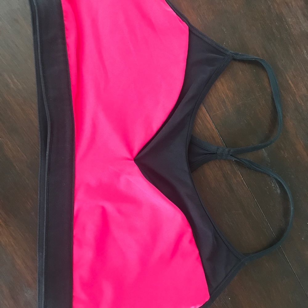 Fabletics reversible sports bra. NWOT never worn.