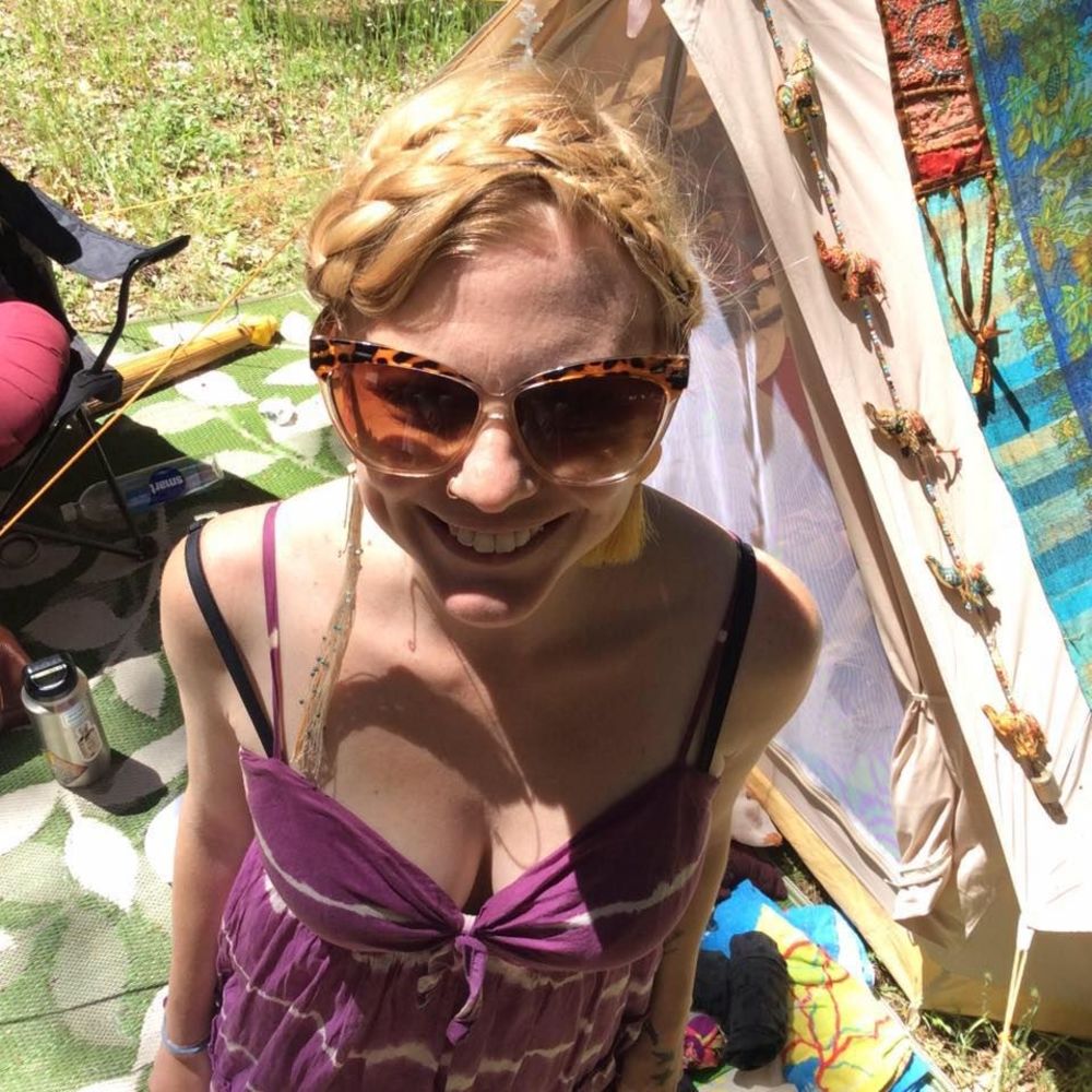 Meet your Posher, Annemeade