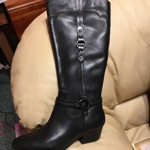 Tall boots leather black