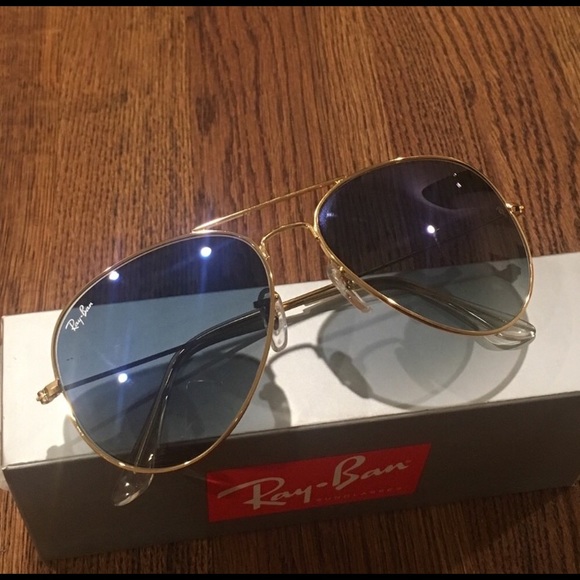 Ray-Ban Aviators - Picture 3 of 3