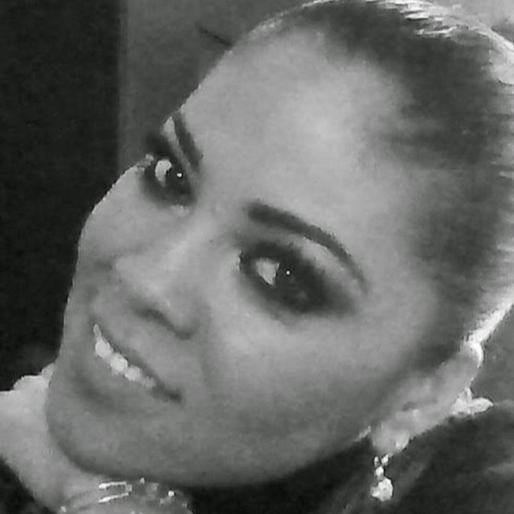 Meet your Posher, Claudia