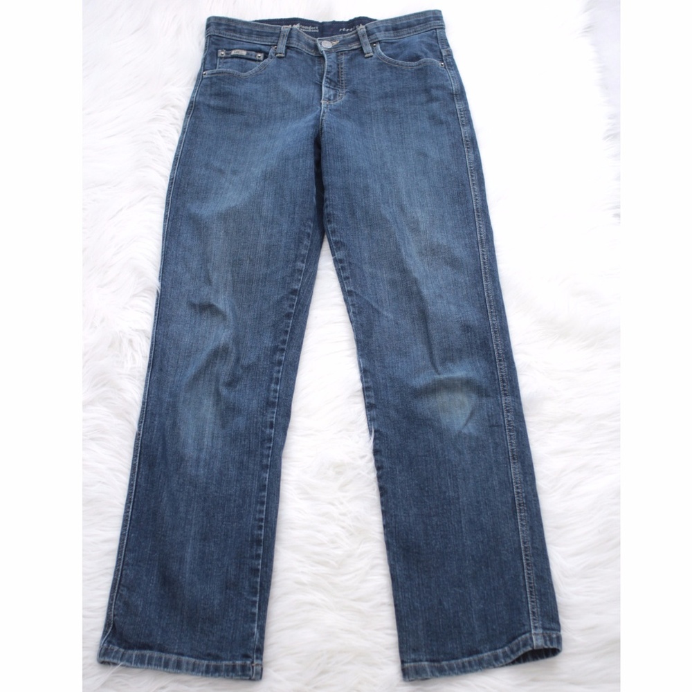 SOLD Lee Comfort Waistband Womens Jeans 8 Straight