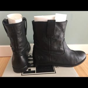 Frye Anna Booties 8