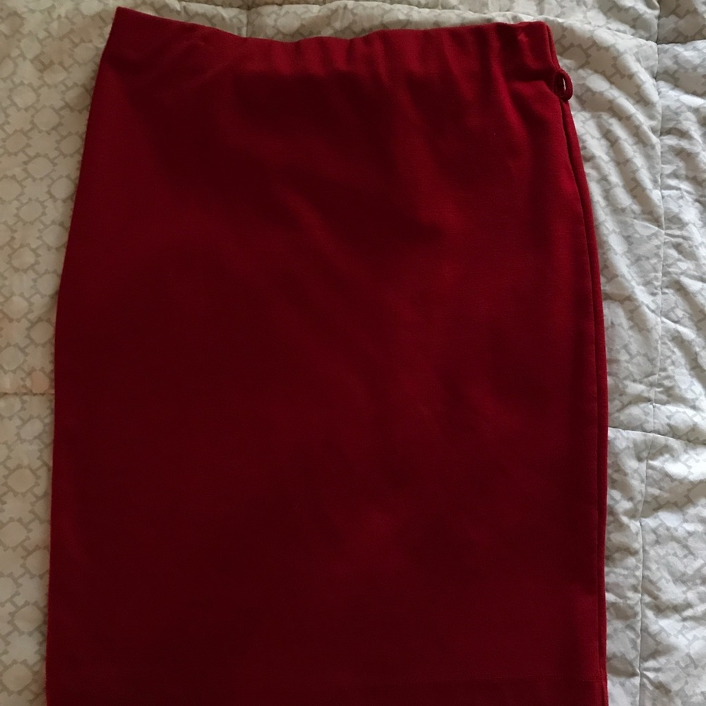 Red body con skirt