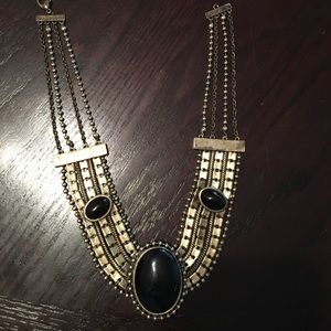 ✨H&M Black and gold statement necklace ✨ ✨H&M Black and gold statement necklace ✨