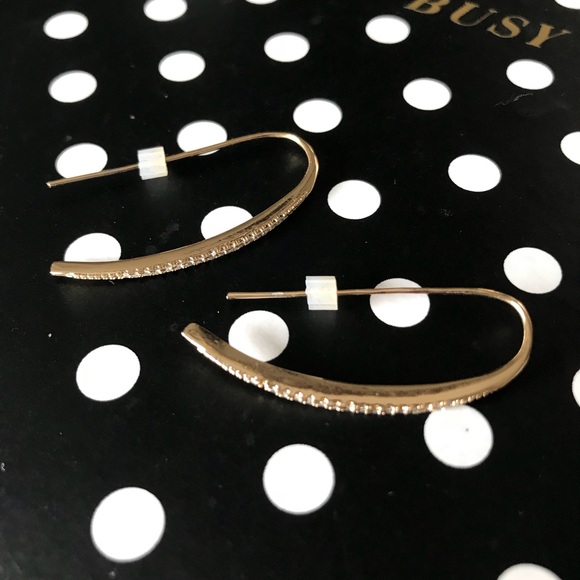 •Simply Chic• Pavé Threader Earrings - Picture 2 of 4