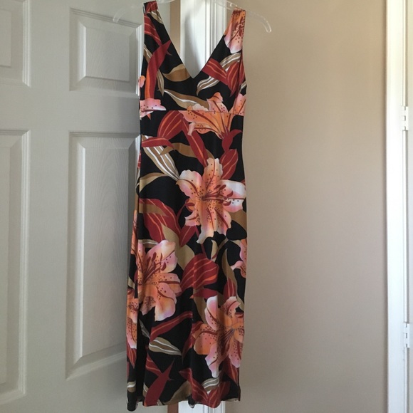Perfectly Fitting Jersey Midi Dress 👗 Worn Once! - Picture 2 of 8