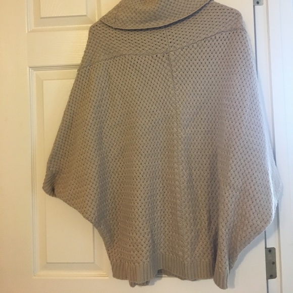 Oversized Sweater - Picture 3 of 4