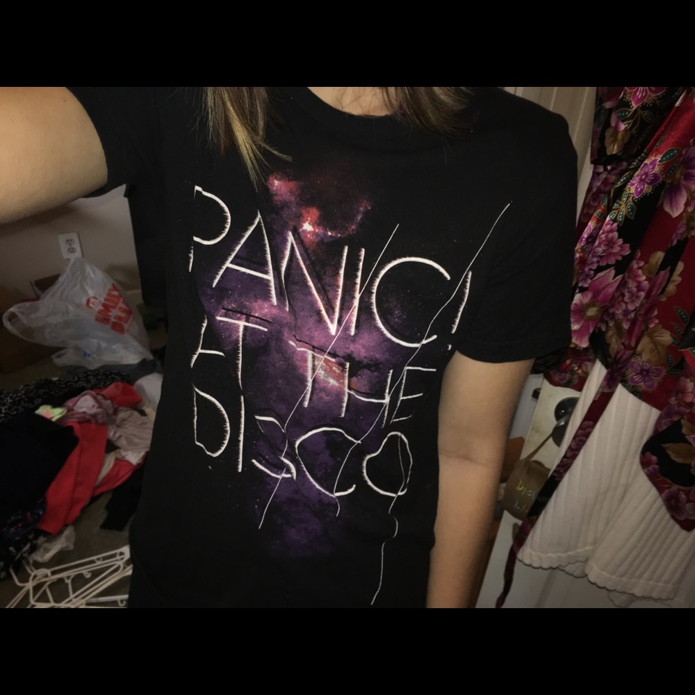 Black Panic! at the Disco tee
