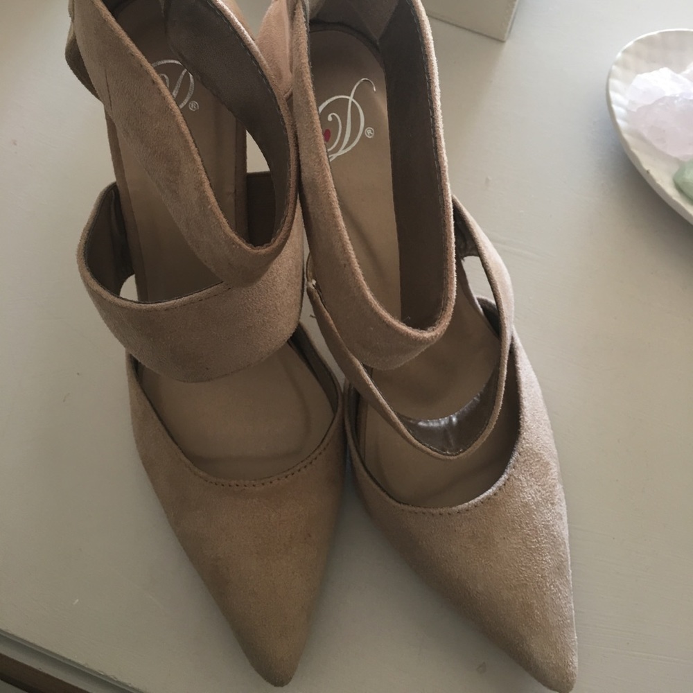 Tan suede heels